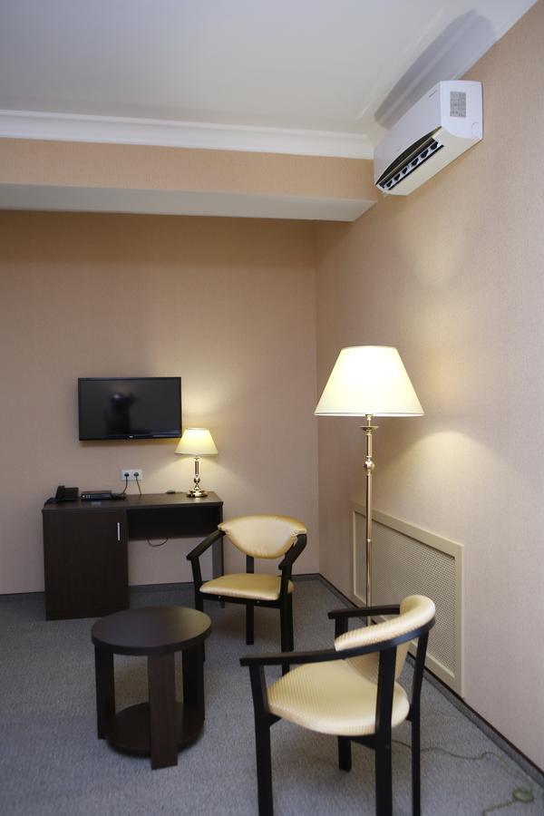 Hotel Aner Αστάνα Εξωτερικό φωτογραφία