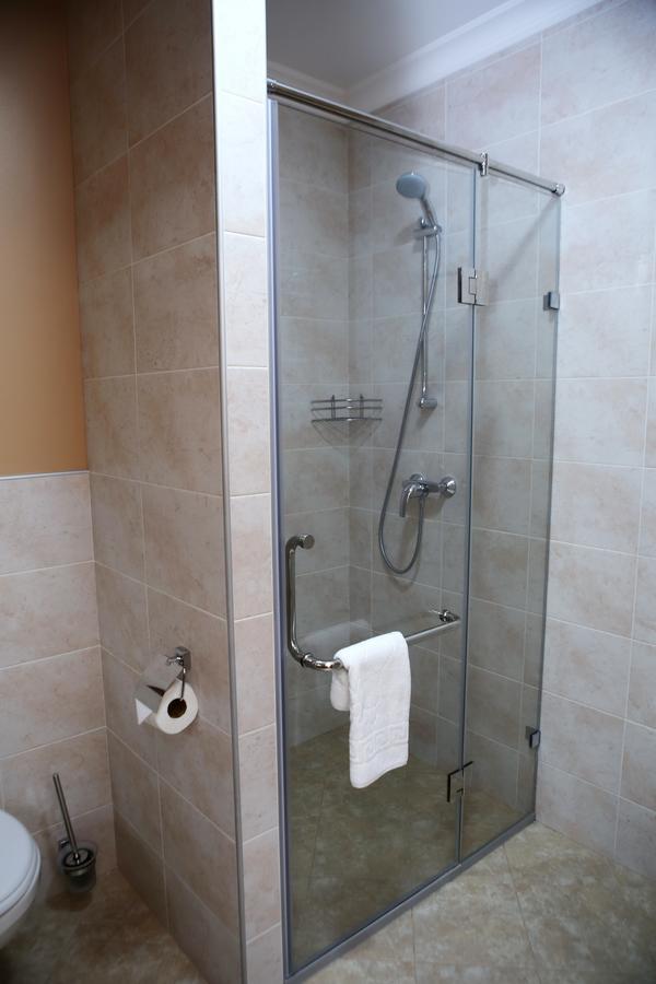 Hotel Aner Αστάνα Εξωτερικό φωτογραφία