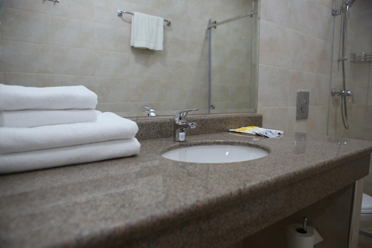Hotel Aner Αστάνα Εξωτερικό φωτογραφία