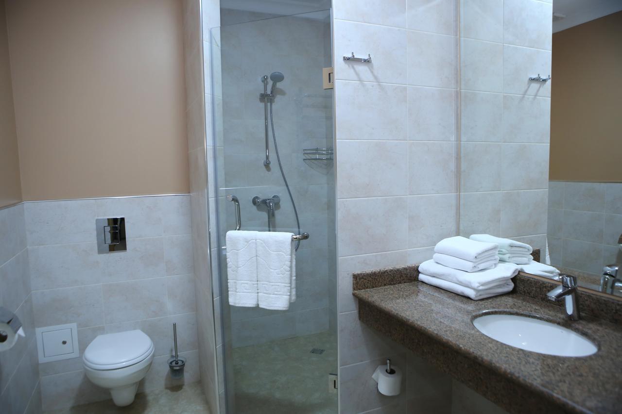 Hotel Aner Αστάνα Εξωτερικό φωτογραφία