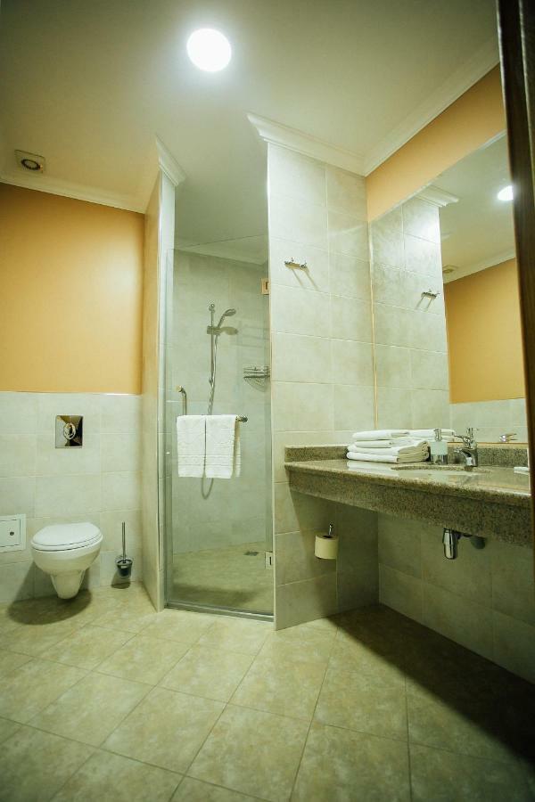Hotel Aner Αστάνα Εξωτερικό φωτογραφία